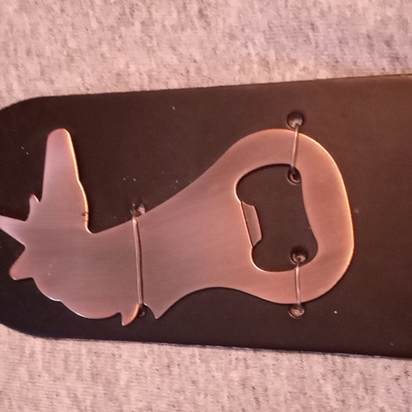 BEBE UNICORN BOTTLE OPENER - Picture 2 of 4